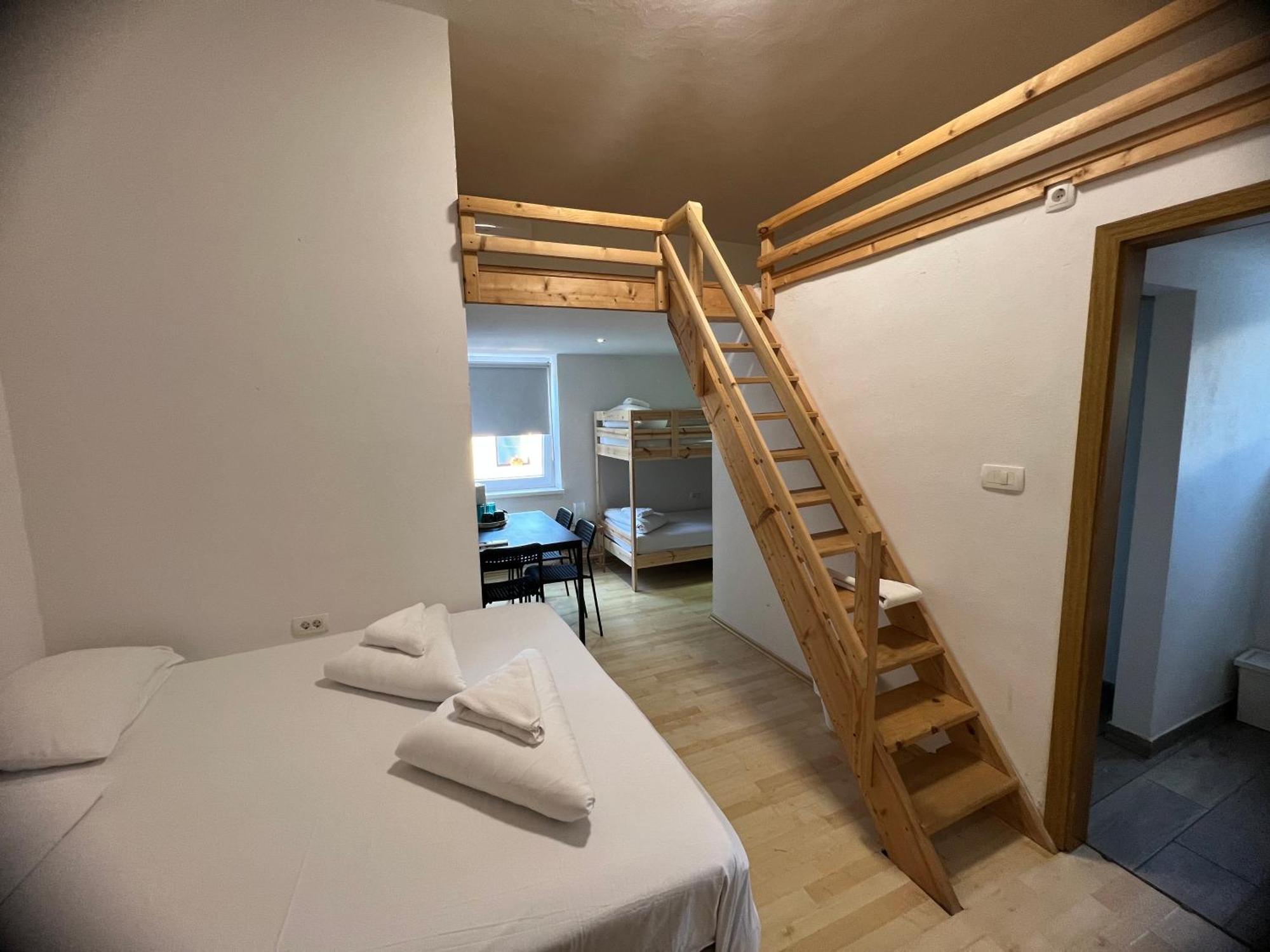Lemonwood House Hotel Postojna Kültér fotó