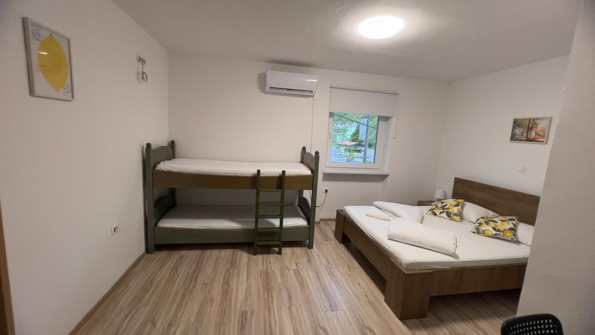 Lemonwood House Hotel Postojna Kültér fotó